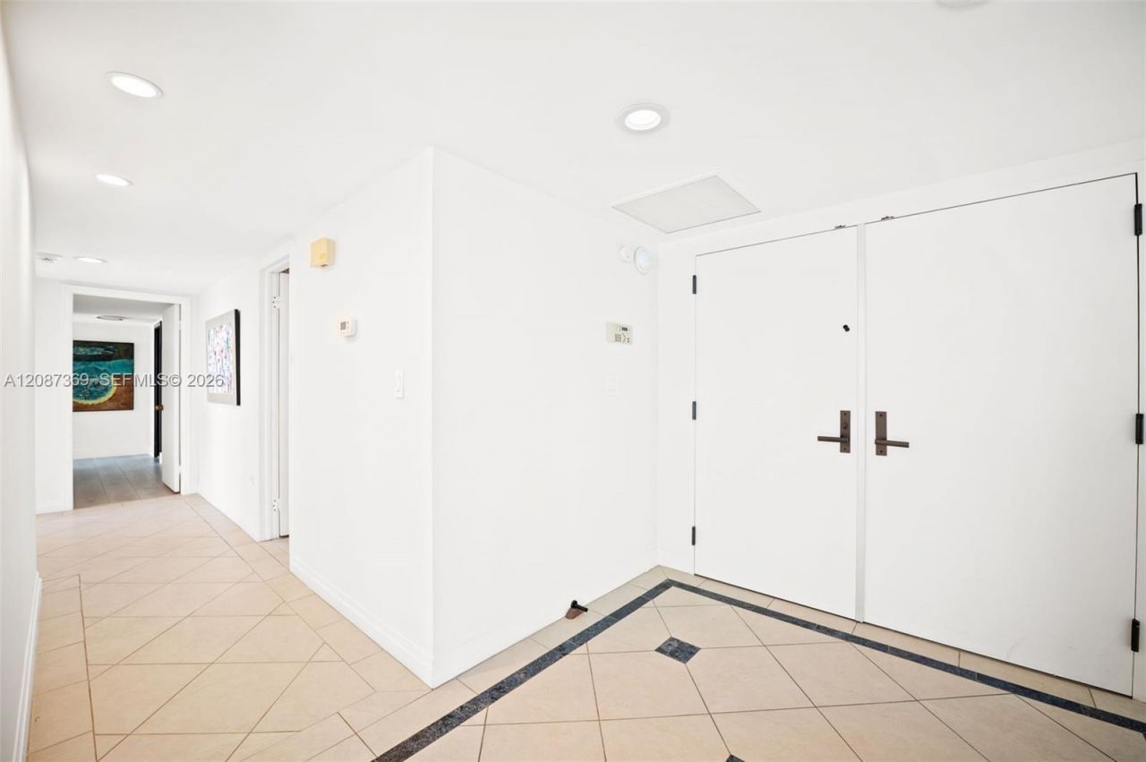 2 Grove Isle Dr, Unit B1402, Miami, FL 33133 Photo