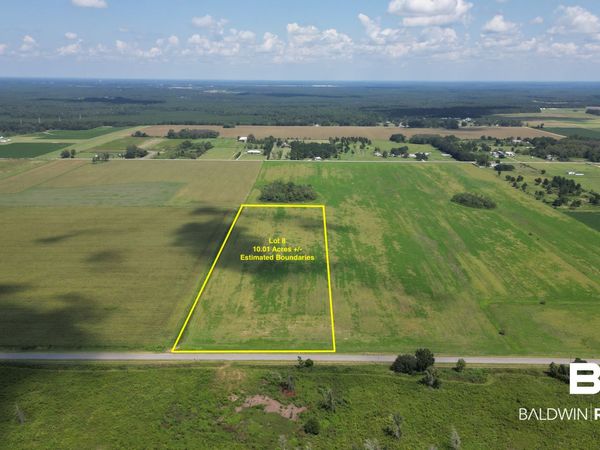08 Comstock Road, Elberta, AL 36530
