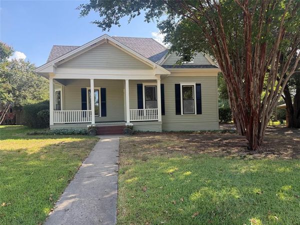 206 E Josephine Street, Weatherford, TX 76086