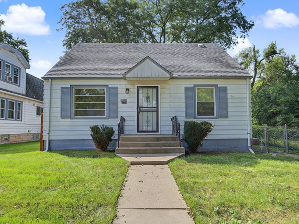 14526 Clinton Street , Harvey, IL 60426
