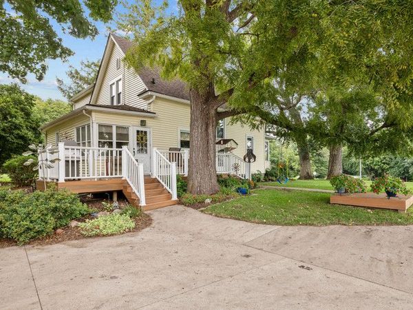 715 12th Street , Rapids City, IL 61275