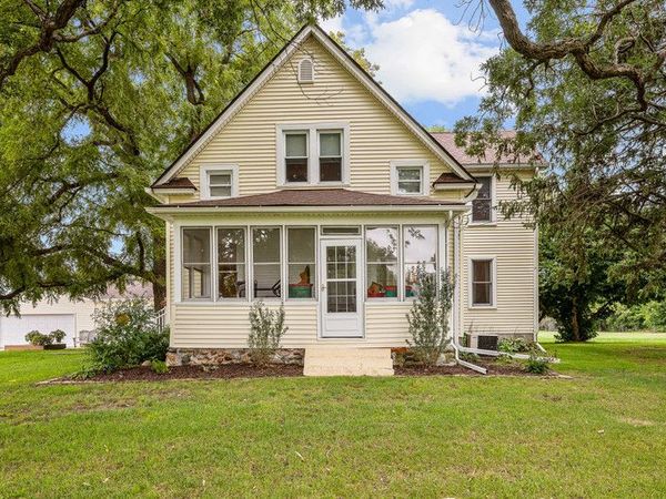 715 12th Street , Rapids City, IL 61275