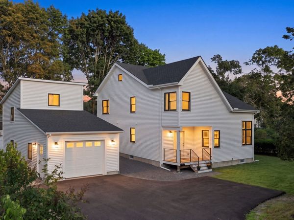 1 Dartmouth Road, Marblehead, MA 01945