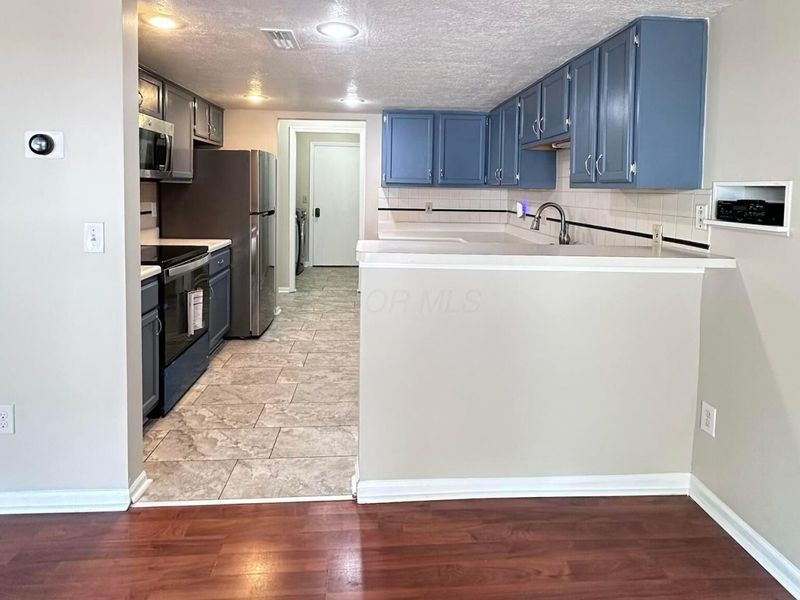 2688 Woodland Trail Drive, Columbus, OH 43231 Photo 4