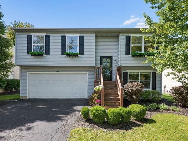 1868 Ashburn Drive , Delaware, OH 43015