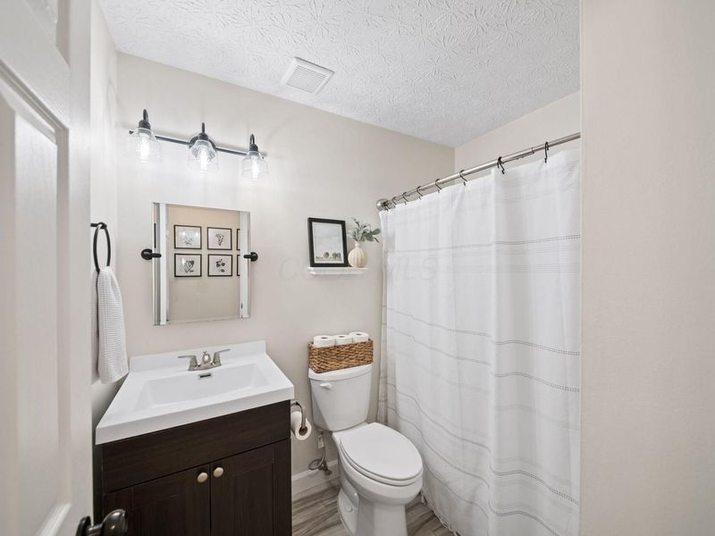 1868 Ashburn Drive, Delaware, OH 43015 Photo 26