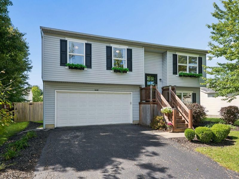 1868 Ashburn Drive, Delaware, OH 43015 Photo 3