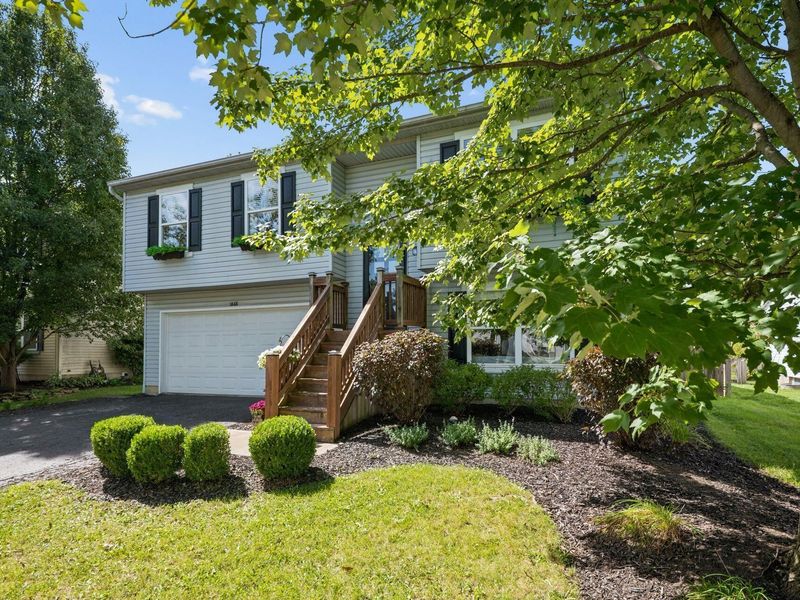 1868 Ashburn Drive, Delaware, OH 43015 Photo 4