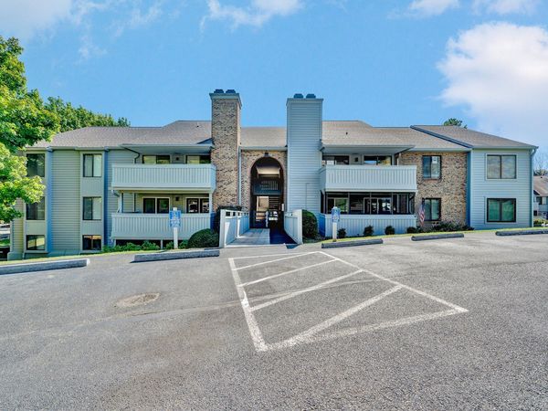 2523 Gatehouse LN , Salem, VA 24153