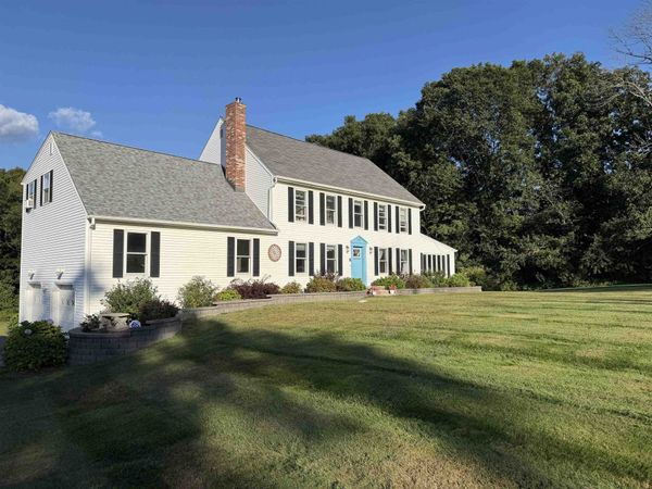163 Exeter Road, Hampton Falls, NH 03844