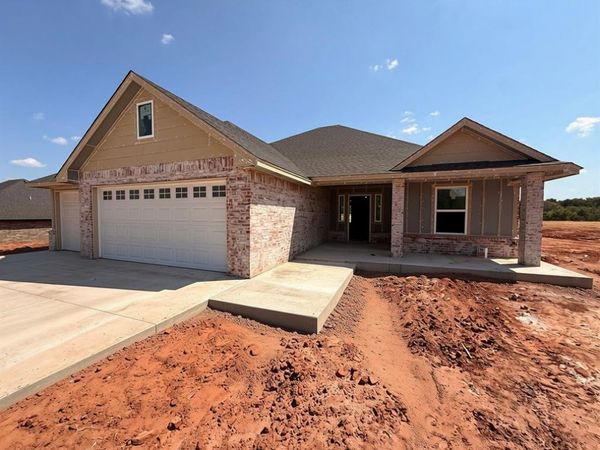 2217 Winter Ridge Road, Blanchard, OK 73010