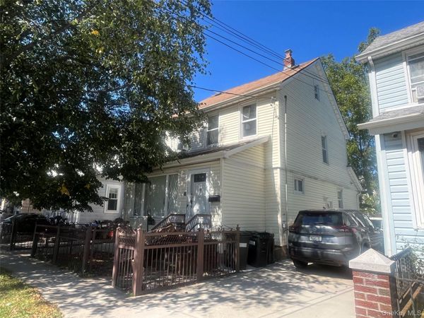 164-33 77th Avenue , Fresh Meadows, NY 11366