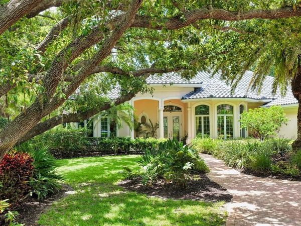 402 MACEWEN DRIVE, OSPREY, FL 34229