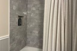 1880 Colony Dr. photo 4