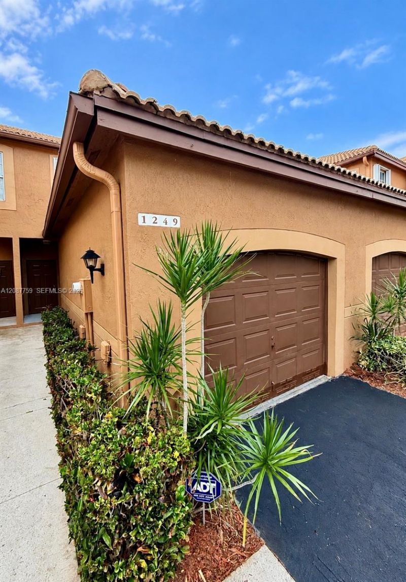 1249 Presidio Dr, Unit 3-42, Weston, FL 33327 Photo