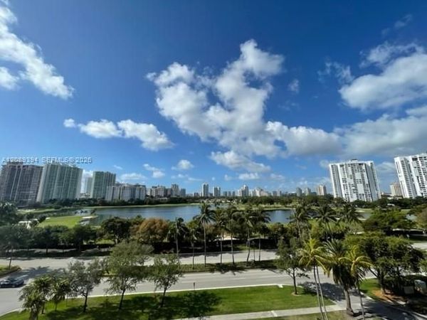 3625 N Country Club Dr , Unit 704, Aventura, FL 33180