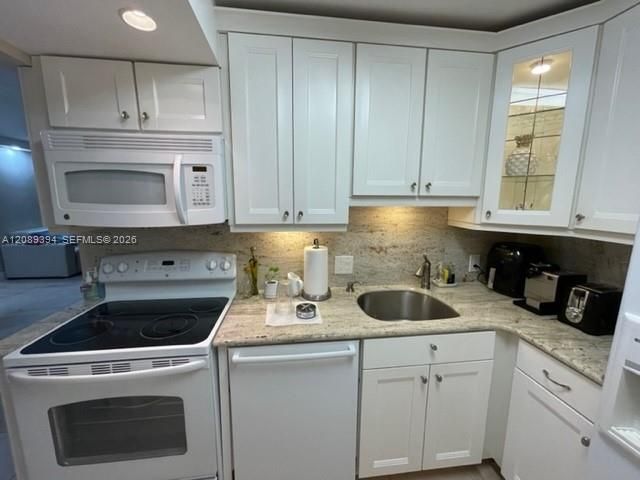 3625 N Country Club Dr , Unit 704, Aventura, FL 33180 Photo