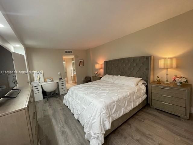 3625 N Country Club Dr , Unit 704, Aventura, FL 33180 Photo