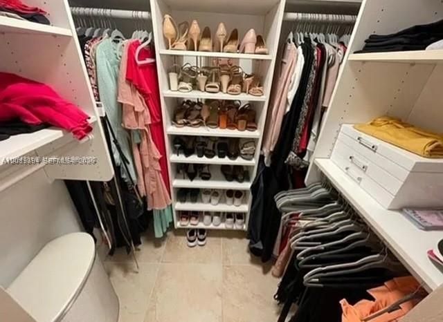 3625 N Country Club Dr , Unit 704, Aventura, FL 33180 Photo