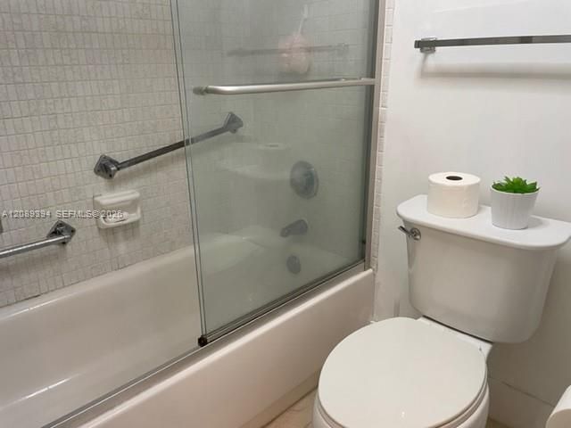 3625 N Country Club Dr , Unit 704, Aventura, FL 33180 Photo