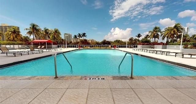 3625 N Country Club Dr , Unit 704, Aventura, FL 33180 Photo