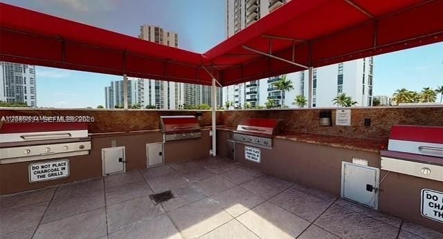 3625 N Country Club Dr , Unit 704, Aventura, FL 33180 Photo