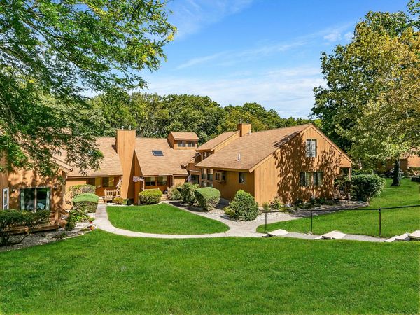 21 W Parish Ct, Unit 21, Haverhill, MA 01832