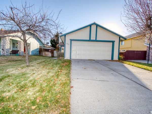 2212 Wabash Circle, Sparks, NV 89434