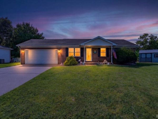 3000 Fox Hollow Court, Evansville, IN 47715