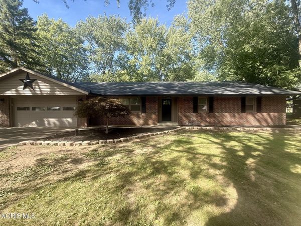 113 Sycamore Lane , Bryan, OH 43506