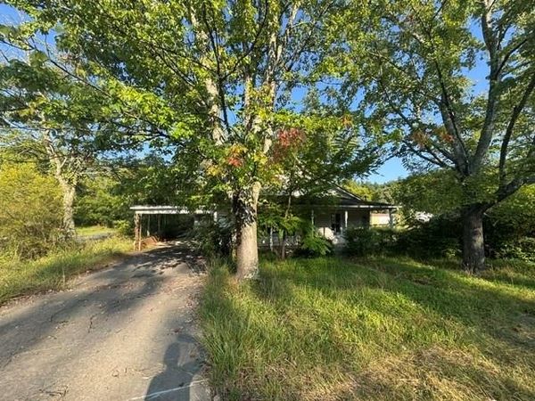 57 Spruce Street, Mineral Bluff, GA 30559
