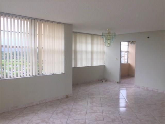 1300 Saint Charles Place, Unit PH11, Pembroke Pines, FL 33026 Photo