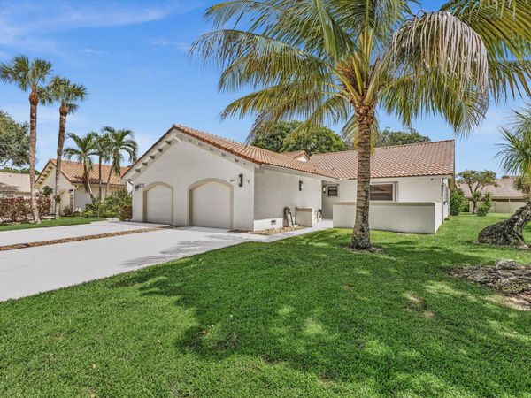 21578 Altamira Avenue, Boca Raton, FL 33433