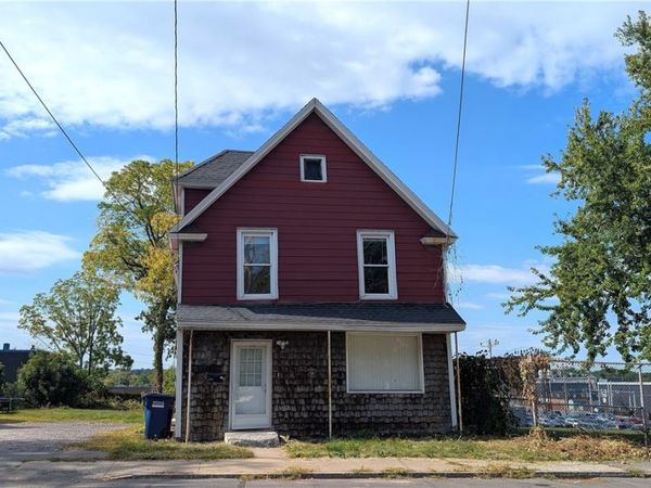 1121 Wolf St , Syracuse, NY 13208