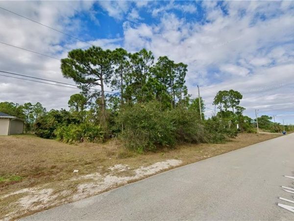 762 Aletha AVE S, LEHIGH ACRES, FL 33974