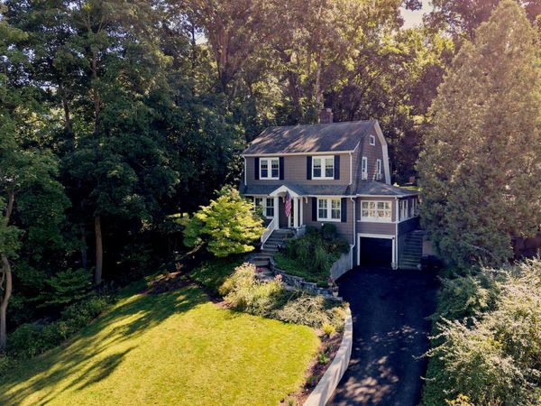22 Hillside Avenue, Katonah, NY 10536