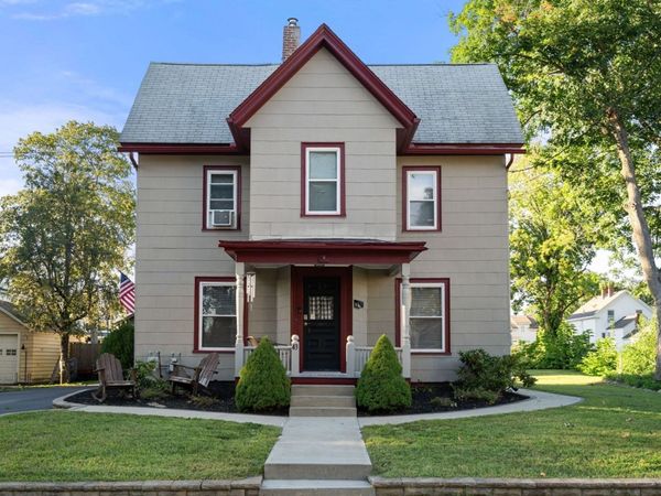 43 Pleasant St, Hudson, MA 01749