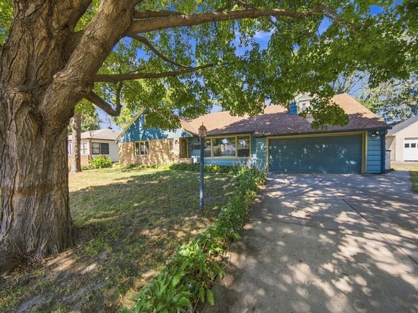 667 Wheelock Parkway W, Saint Paul, MN 55117