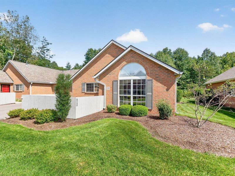 5740 Black Walnut Drive, Gahanna, OH 43230 Photo 3