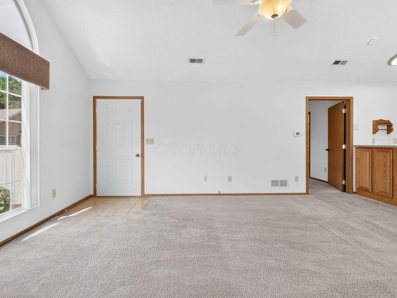 5740 Black Walnut Drive, Gahanna, OH 43230 Photo 9