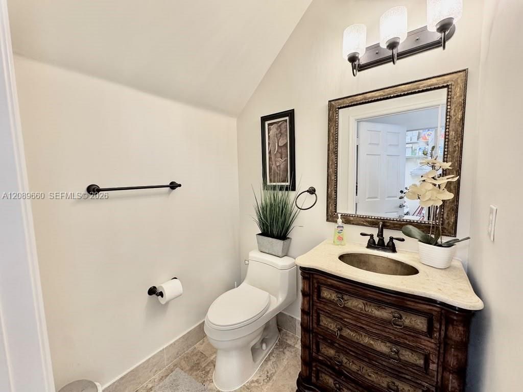 811 NW 155th Ter , Pembroke Pines, FL 33028 Photo