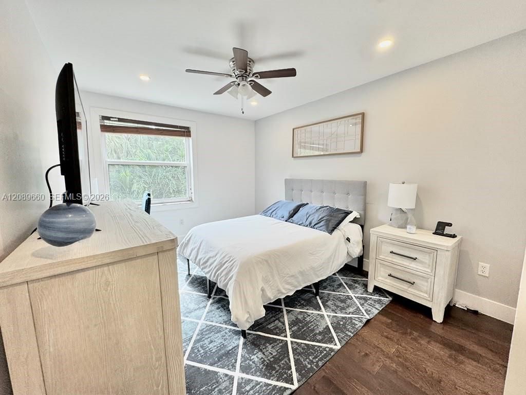 811 NW 155th Ter , Pembroke Pines, FL 33028 Photo