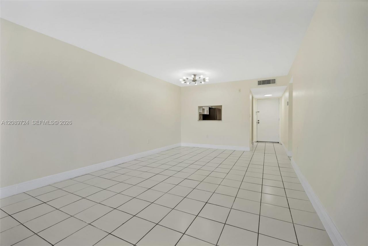 10525 SW 112th Ave , Unit 113, Miami, FL 33176 Photo