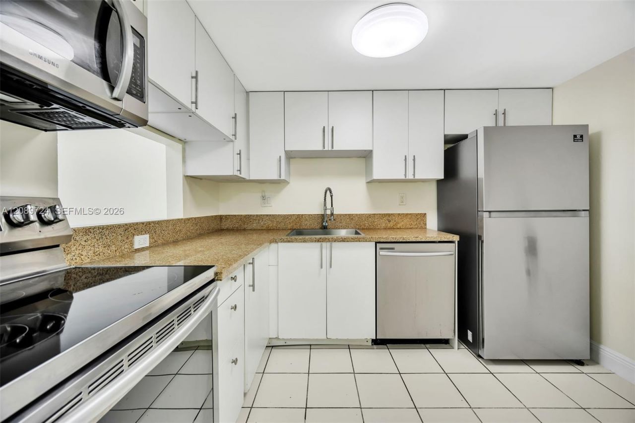 10525 SW 112th Ave , Unit 113, Miami, FL 33176 Photo