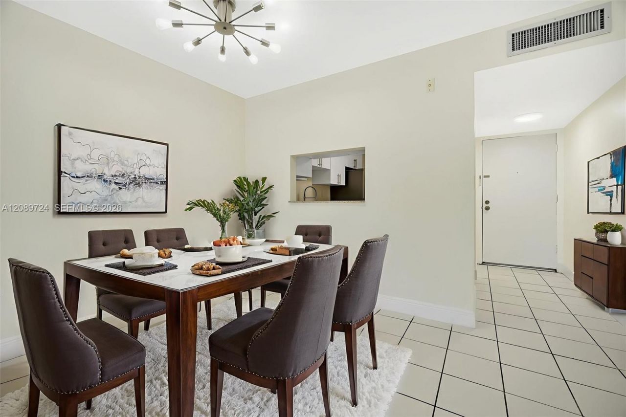 10525 SW 112th Ave , Unit 113, Miami, FL 33176 Photo