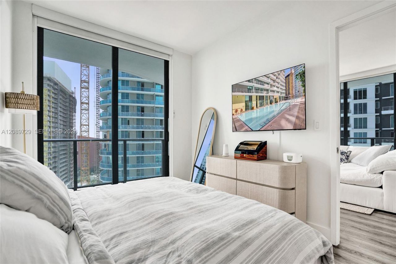 1300 S Miami Ave , Unit 2306, Miami, FL 33130 Photo