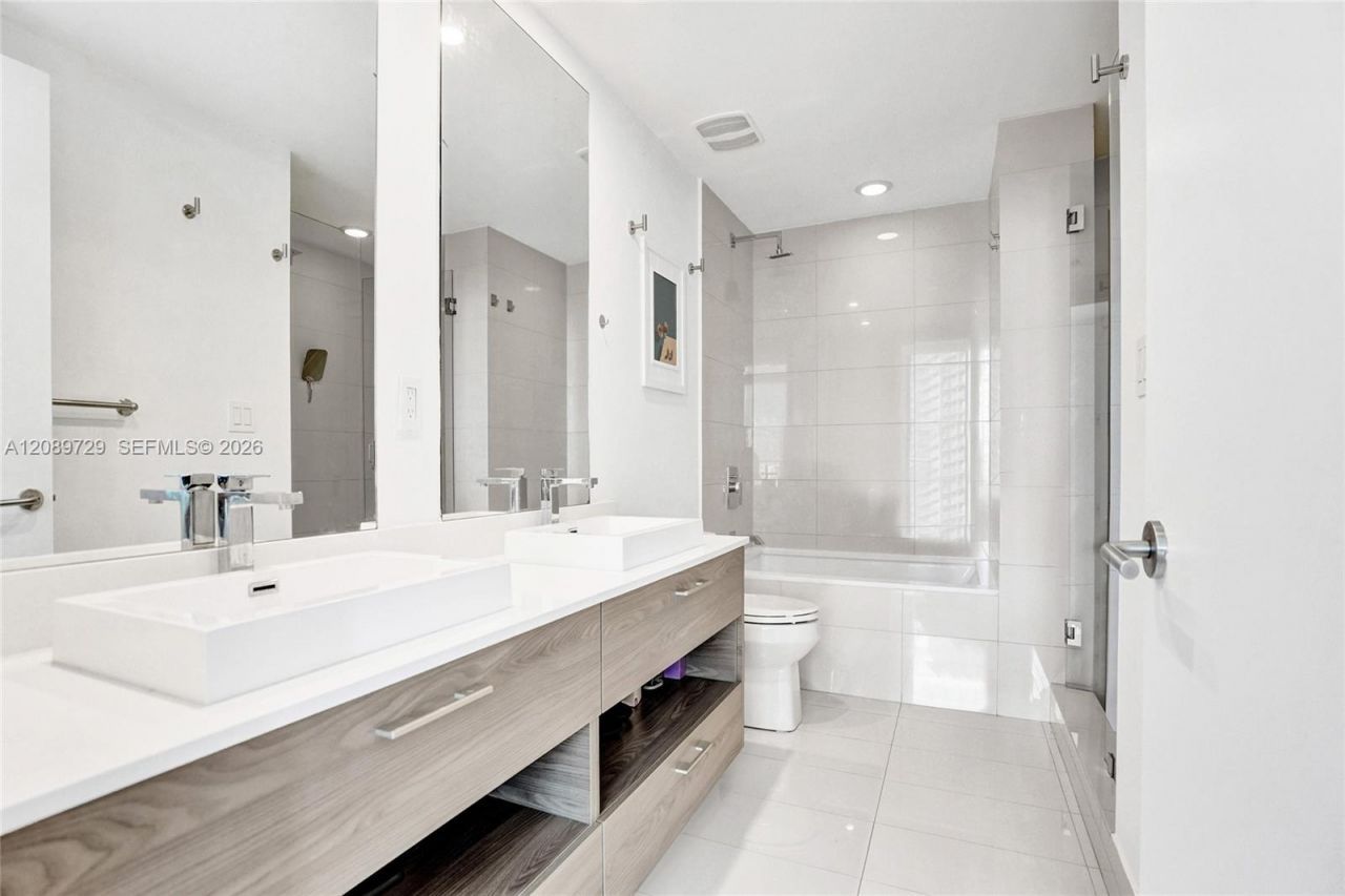 1300 S Miami Ave , Unit 2306, Miami, FL 33130 Photo