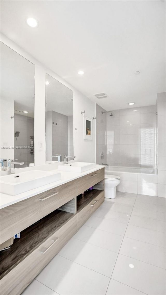 1300 S Miami Ave , Unit 2306, Miami, FL 33130 Photo