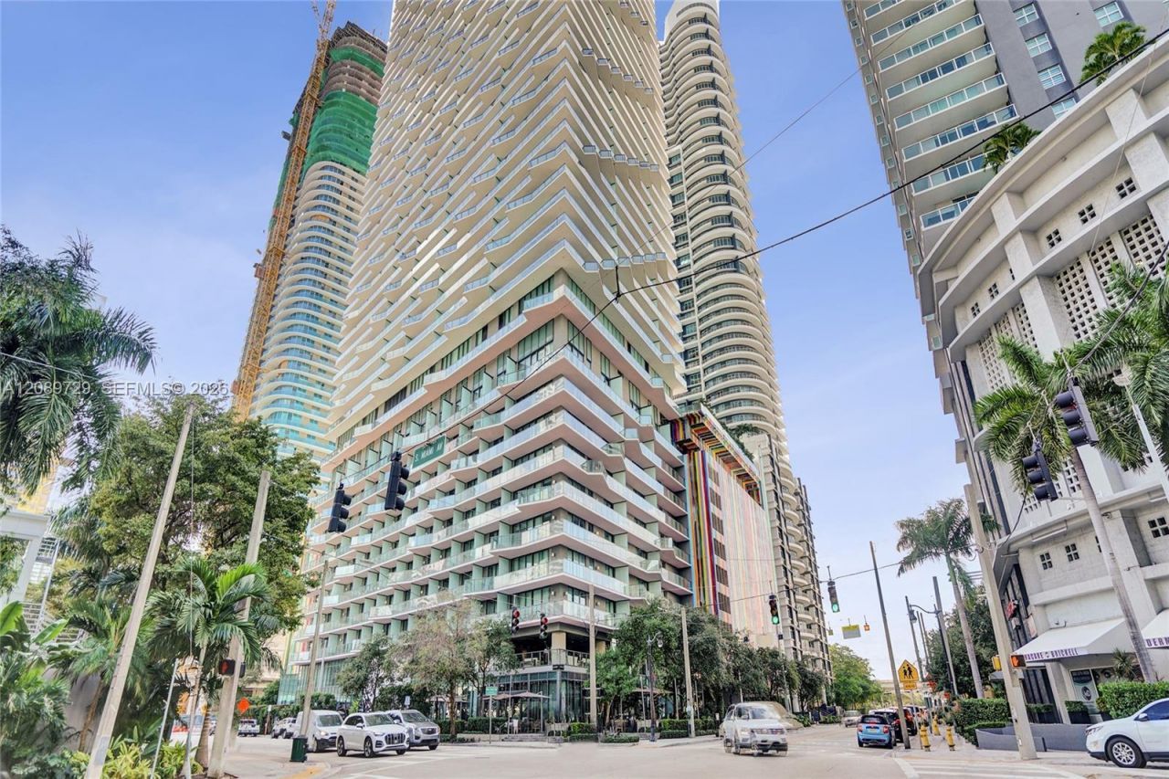 1300 S Miami Ave , Unit 2306, Miami, FL 33130 Photo
