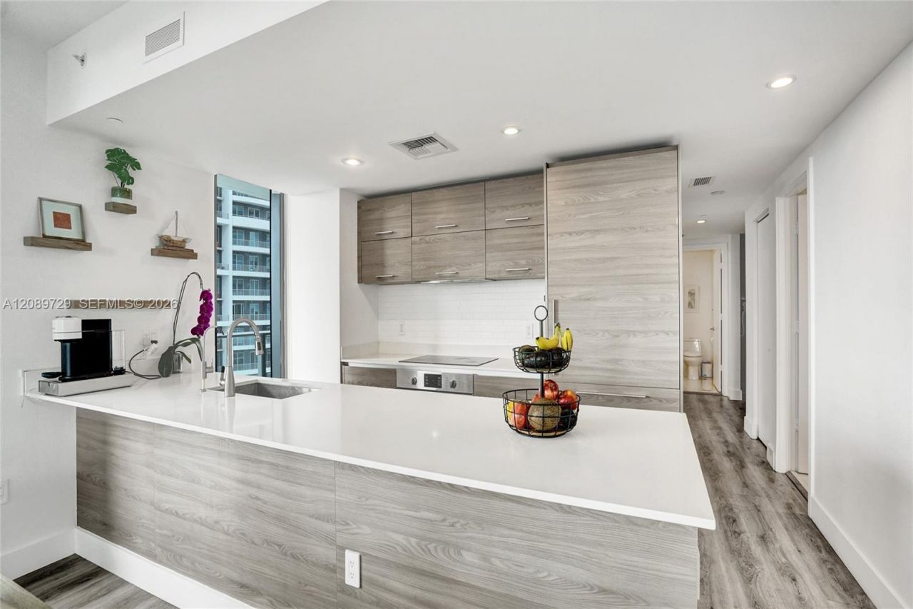 1300 S Miami Ave , Unit 2306, Miami, FL 33130 Photo